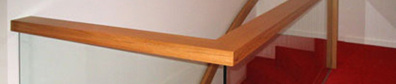 Gelaender_Glasfuellung.jpg